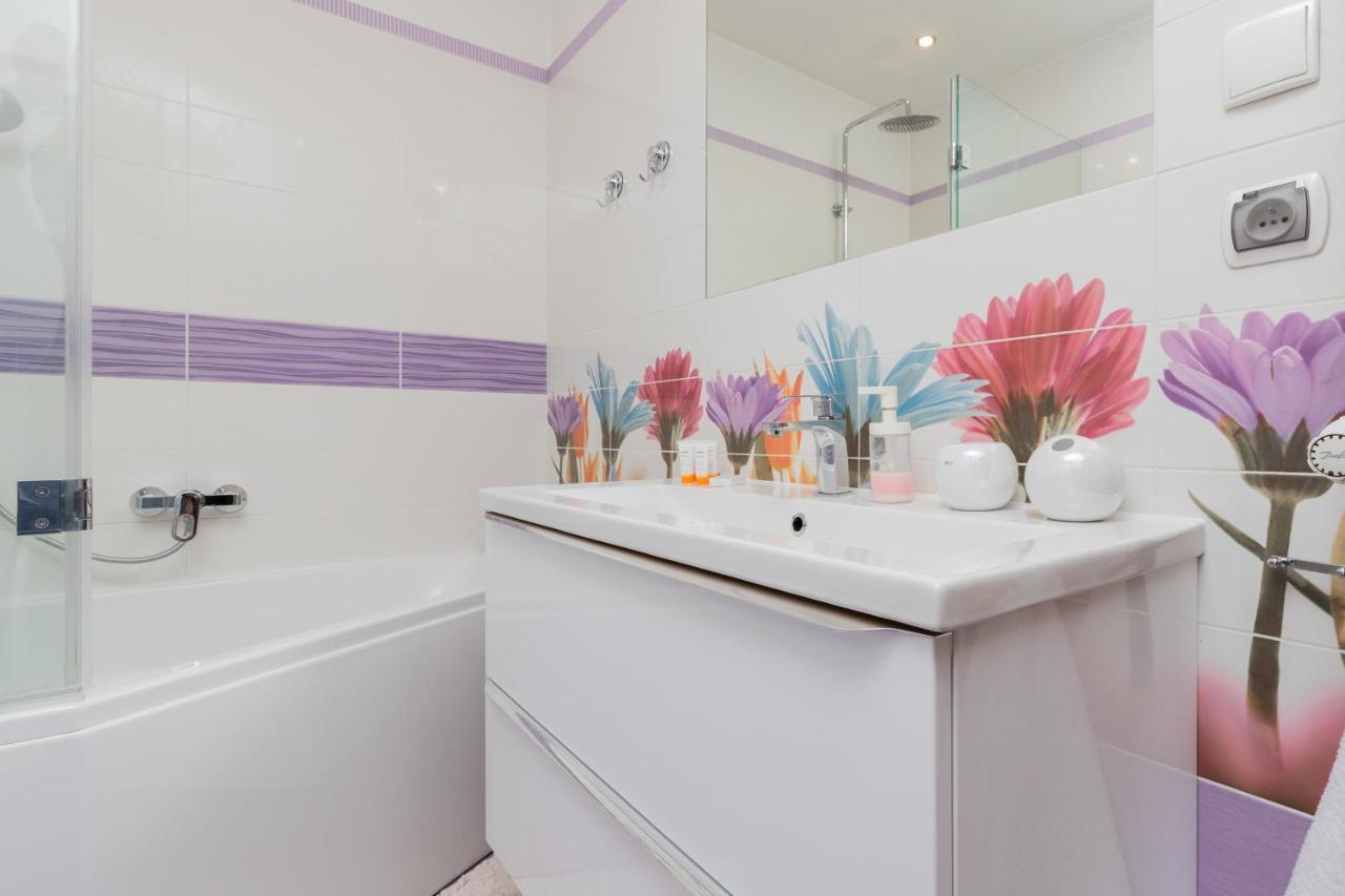 Apartment Trzy Zagle Gdansk By Noclegi Renters ภายนอก รูปภาพ